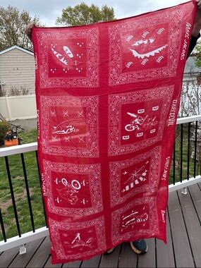 Marc Jacobs Red Graphic DINOSAURS DAREDEVIL Bandana Print Scarf-RARE